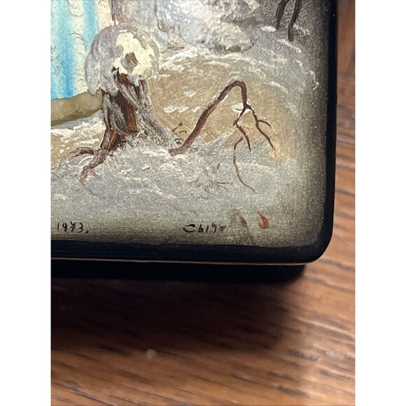 Vtg 1973 USSR Hand Painted Snegurochka  Snow Maiden Winter Lacquer Box Signed - Picture 3 of 11